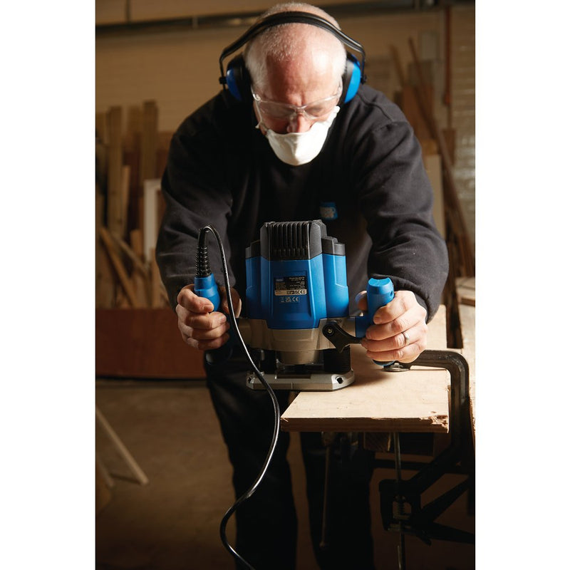230V Variable Speed Router, 1/4", 1200W