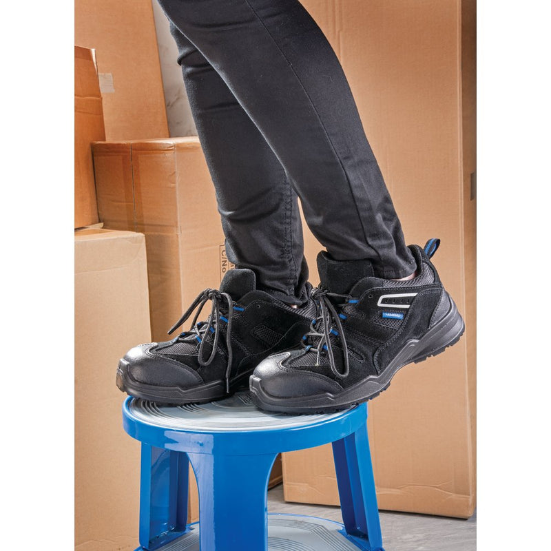 Trainer Style Safety Shoe, Size 4, S1 P SRC
